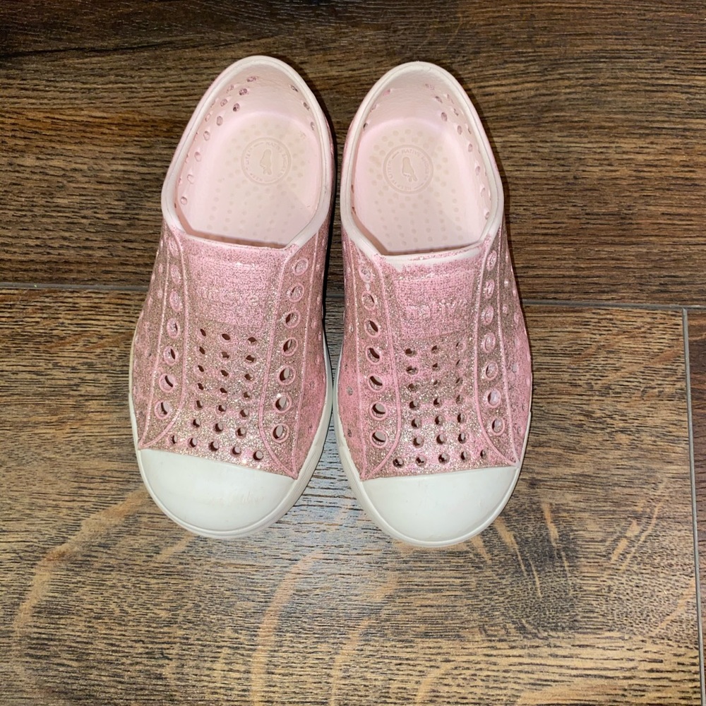 Native Jefferson - Pink Glitter